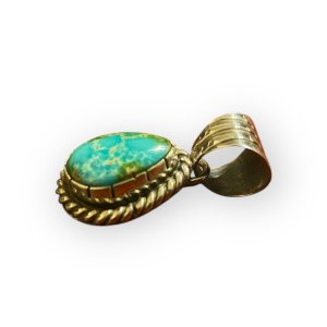 画像2: INDIAN JEWELRY  NAVAJO族 KEVIN RAMONE作 SONORAN GOLD TURQUOISE シルバー ネックレストップ/ナバホ族 ケビンラモーン ソノラン ゴールド ターコイズ インディアンジュエリー　