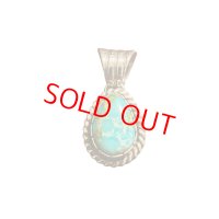 INDIAN JEWELRY  NAVAJO族 KEVIN RAMONE作 SONORAN GOLD TURQUOISE シルバー ネックレストップ/ナバホ族 ケビンラモーン ソノラン ゴールド ターコイズ インディアンジュエリー　