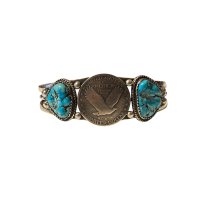 INDIAN JEWELRY  Taos Pueblo族 lawrence archuleta作 SILVER×KINGMANTURQUOISE COIN BANGLE /タオスプエブロ族 シルバー コイン キングマンターコイズ バングル インディアンジュエリー 