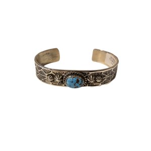 画像2: INDIAN JEWELRY  NAVAJO族 HENRY MARIANO作 SILVER×GOLDENHILL TURQUOISE スタンプワーク BANGLE /ナバホ族 ヘンリーマリアーノ作 シルバー ゴールデンヒル ターコイズ バングル インディアンジュエリー 