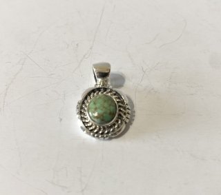 NAVAJO インディアン　クロス　ペンダント　ターコイズ　ナバホ族 INDIAN JEWELRY NAVAJO族 TURQUOISE CROSS NECKLACE/ナバホ族