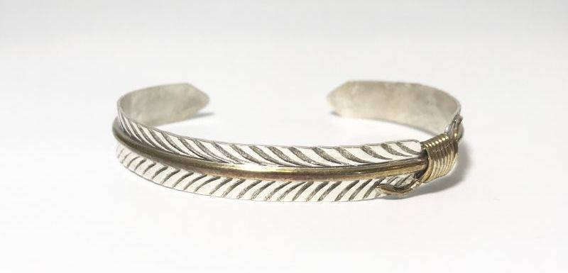 INDIAN JEWELRY NAVAJO族 Melvin Vandever作 FEATHER BANGLE /ナバホ族