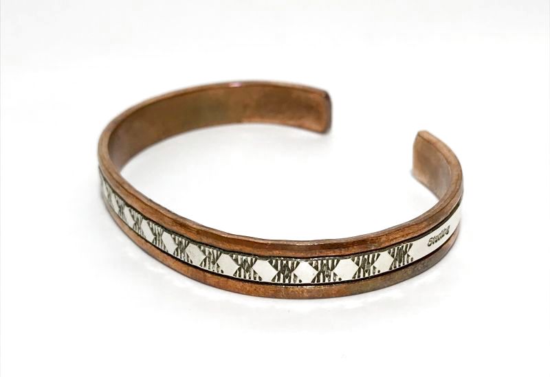 INDIAN JEWELRY NAVAJO族 WYLIE SECATERO作 コンビ BANGLE SILVER